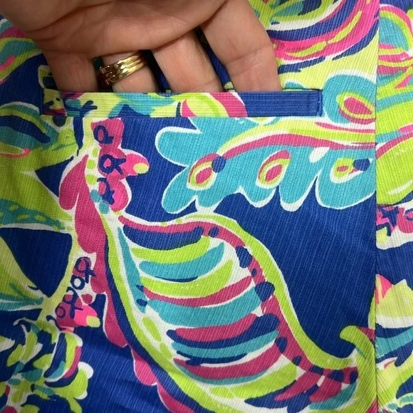 71. LILLY PULITZER Magnolia Shorts Sz. 00 side zip Toucan Play Scalloped - Picture 4 of 11
